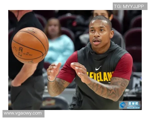 足球明星意外曝光裹浴巾私密视频引发热议网友纷纷围观评论不断