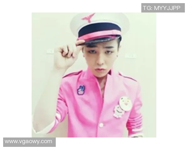 帅气足球明星头像女生图片分享展现青春活力与运动魅力